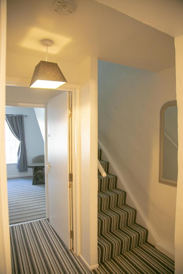 The Swan Hotel Shepton Mallet Exterior photo